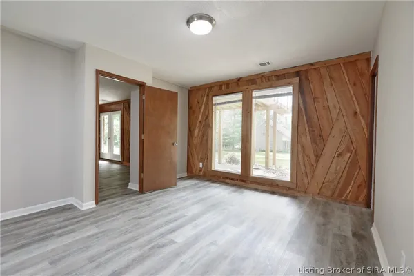 $399,900 | 122 Hertzsch Road, Jeffersonville, IN 47130