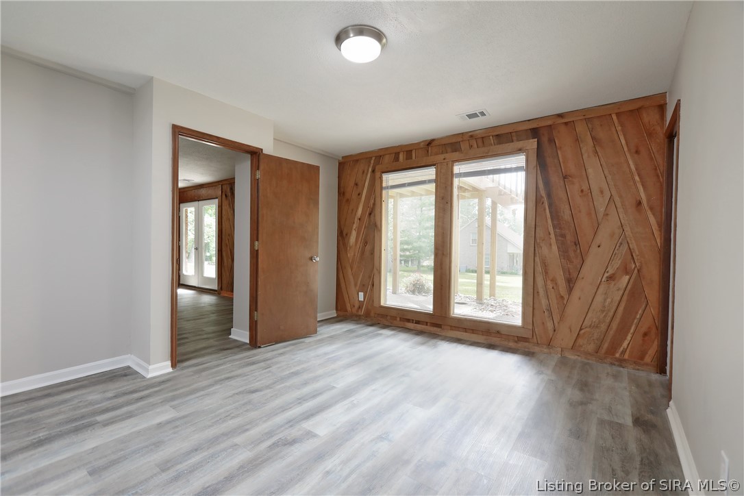 122 Hertzsch Road Jeffersonville, IN 47130 - Photo 29 of 56