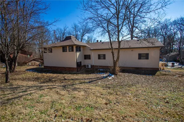 $399,900 | 122 Hertzsch Road, Jeffersonville, IN 47130