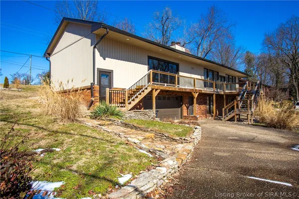 $399,900 | 122 Hertzsch Road, Jeffersonville, IN 47130