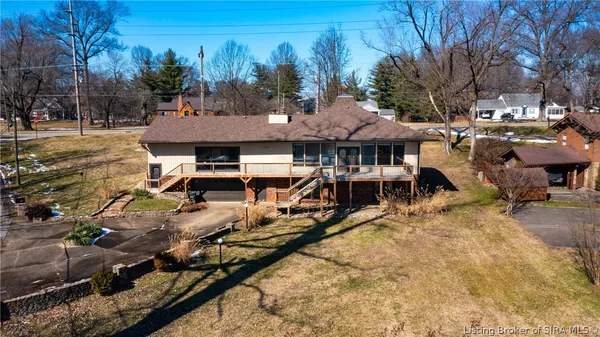 $399,900 | 122 Hertzsch Road, Jeffersonville, IN 47130