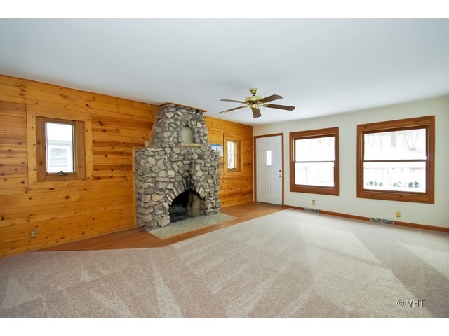 35W503 Riverside Drive St. Charles, IL 60174 - Photo 5 of 10 a view of livingroom with window