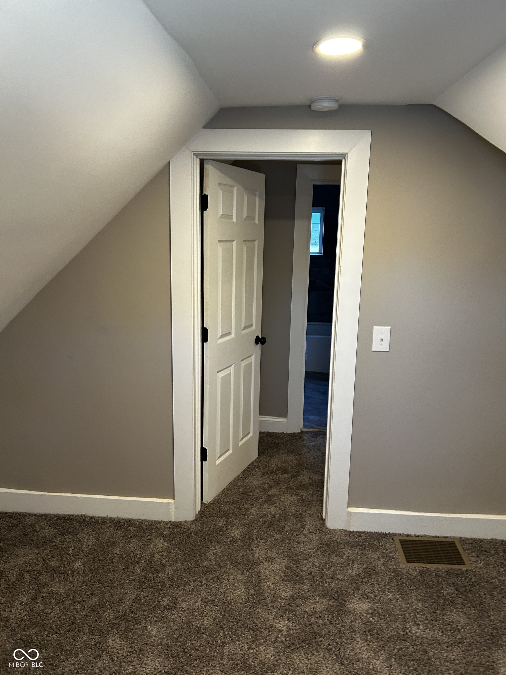 115 South Bancroft Street Indianapolis, IN 46201 - Photo 8 of 23