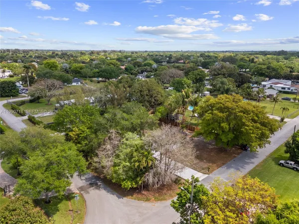 $2,375 | 14171 Southwest 37th Court, Unit 2, Davie, FL 33330