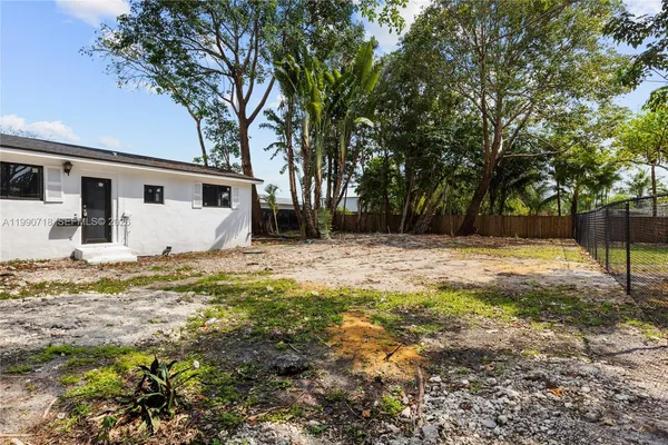 $2,375 | 14171 Southwest 37th Court, Unit 2, Davie, FL 33330