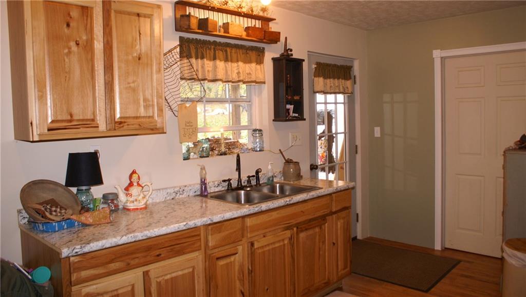 2239 Branchton Road Hilliards, PA 16040 - Photo 9 of 19 Gallery Image 9