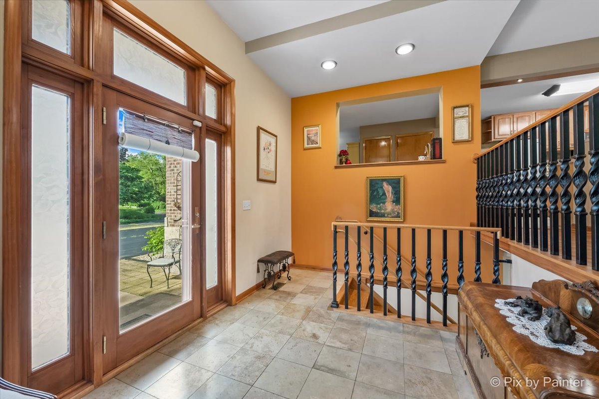 4N260 Walter Road Addison, IL 60101 - Photo 5 of 53