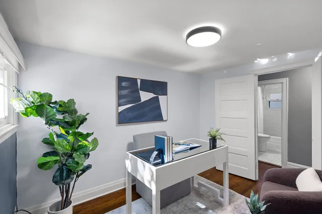 $750,000 | 2101 Pioneer Road, Evanston, IL 60201