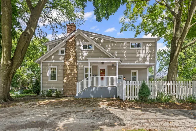 $750,000 | 2101 Pioneer Road, Evanston, IL 60201