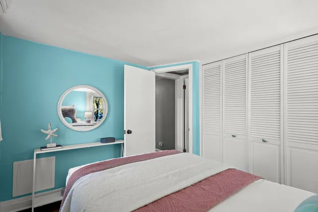 $750,000 | 2101 Pioneer Road, Evanston, IL 60201