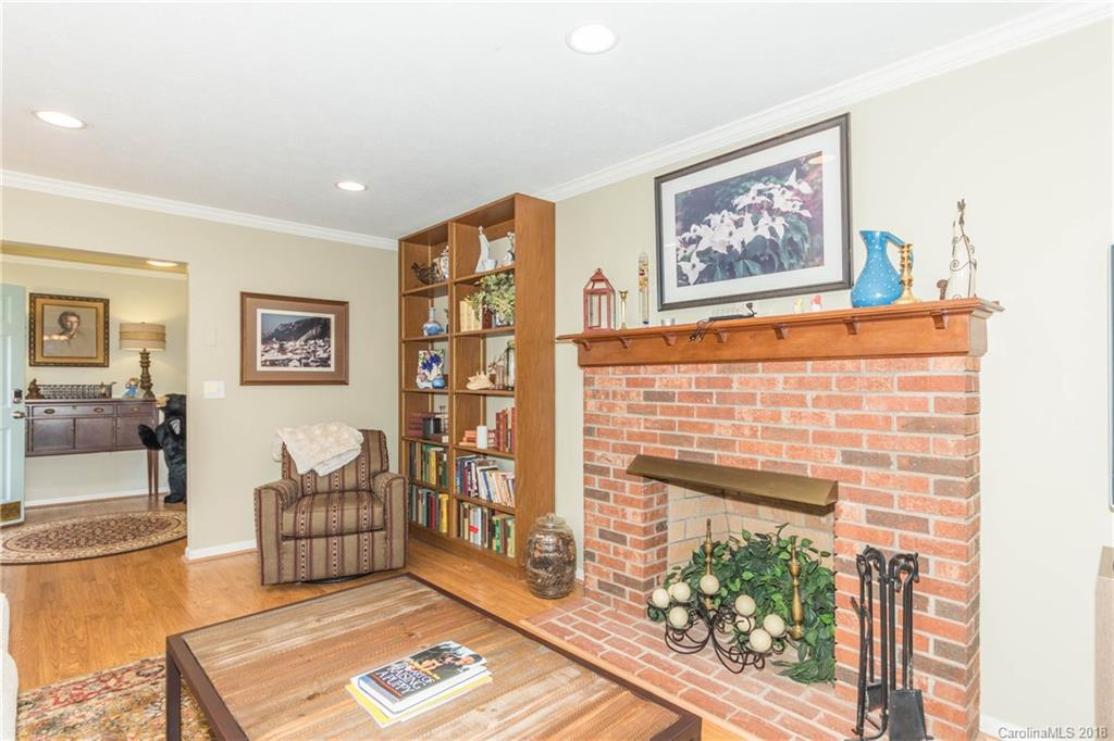 385 Auburn Road Waynesville, NC 28786 - Photo 12 of 31 Gallery Image 12