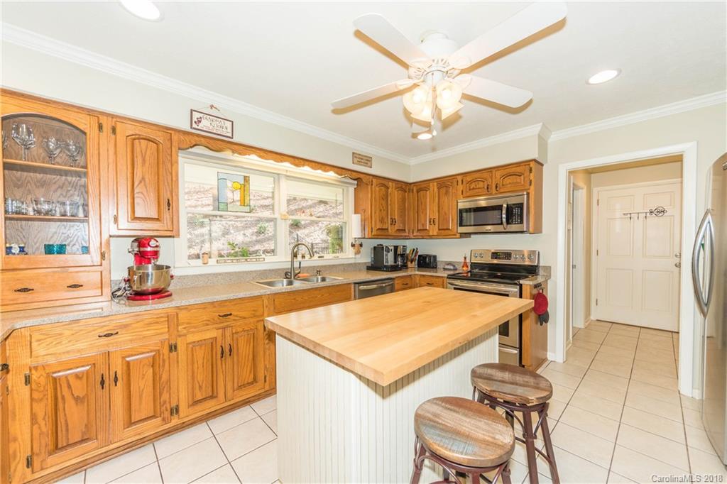385 Auburn Road Waynesville, NC 28786 - Photo 14 of 31 Gallery Image 14