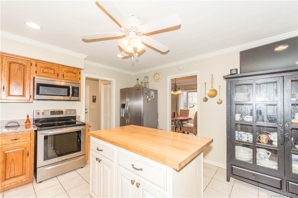 385 Auburn Road Waynesville, NC 28786 - Photo 18 of 31 Gallery Image 18