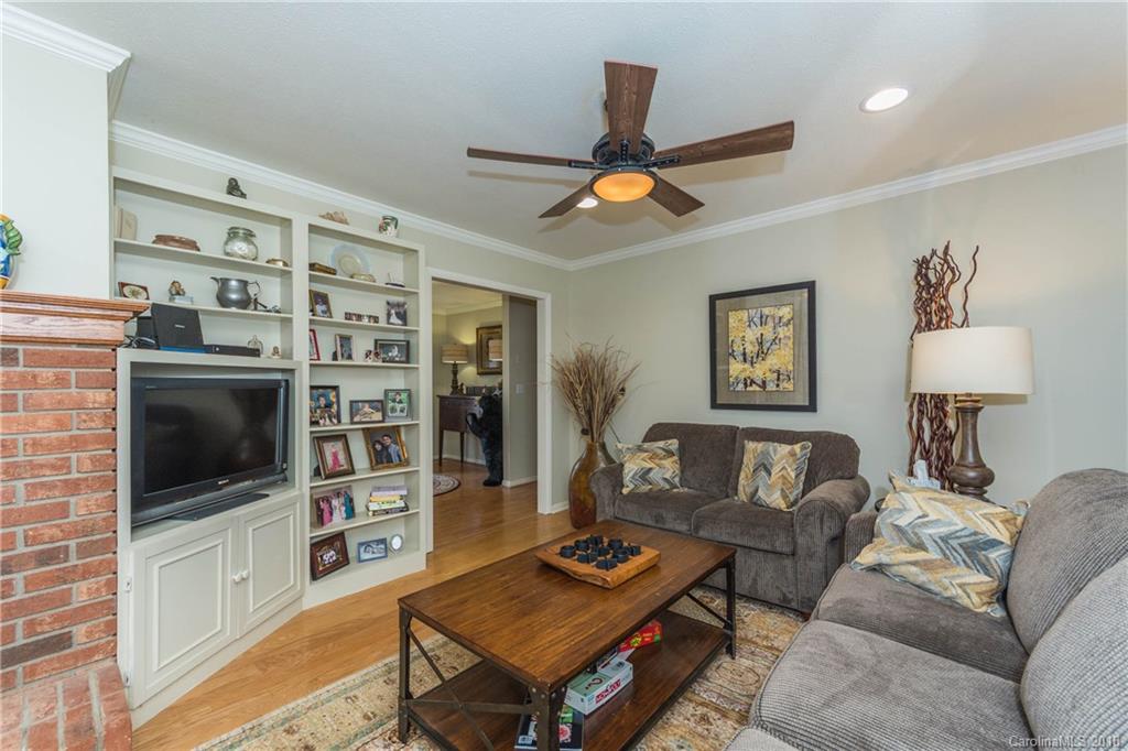 385 Auburn Road Waynesville, NC 28786 - Photo 21 of 31 Gallery Image 21