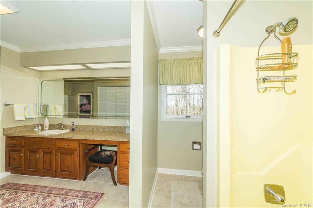 385 Auburn Road Waynesville, NC 28786 - Photo 27 of 31 Gallery Image 27