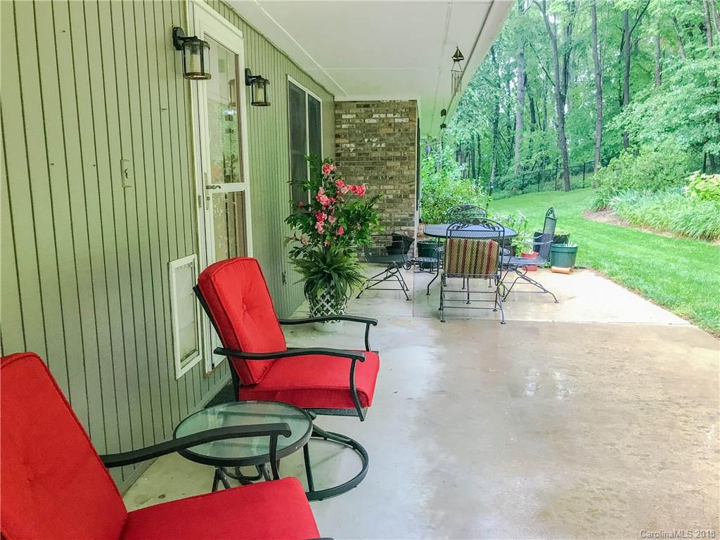 385 Auburn Road Waynesville, NC 28786 - Photo 6 of 31 Gallery Image 6