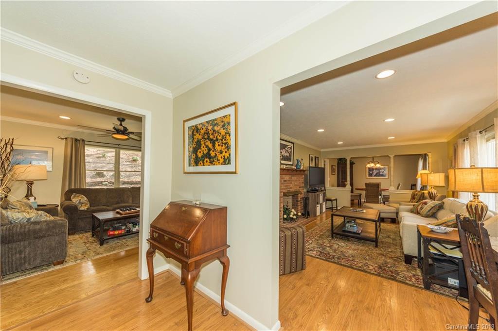 385 Auburn Road Waynesville, NC 28786 - Photo 9 of 31 Gallery Image 9