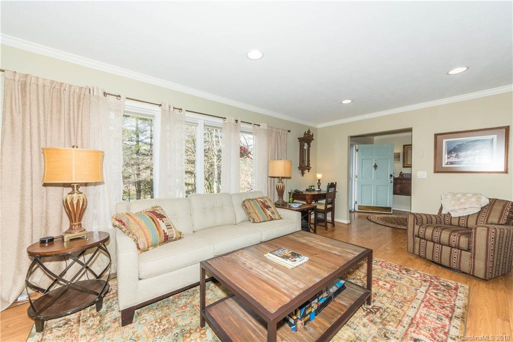 385 Auburn Road Waynesville, NC 28786 - Photo 10 of 31 Gallery Image 10