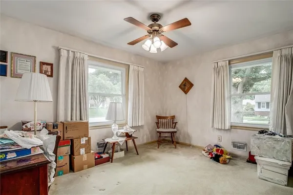 $330,000 | 421 Southwest Stratford Road, Lee's Summit, MO 64081