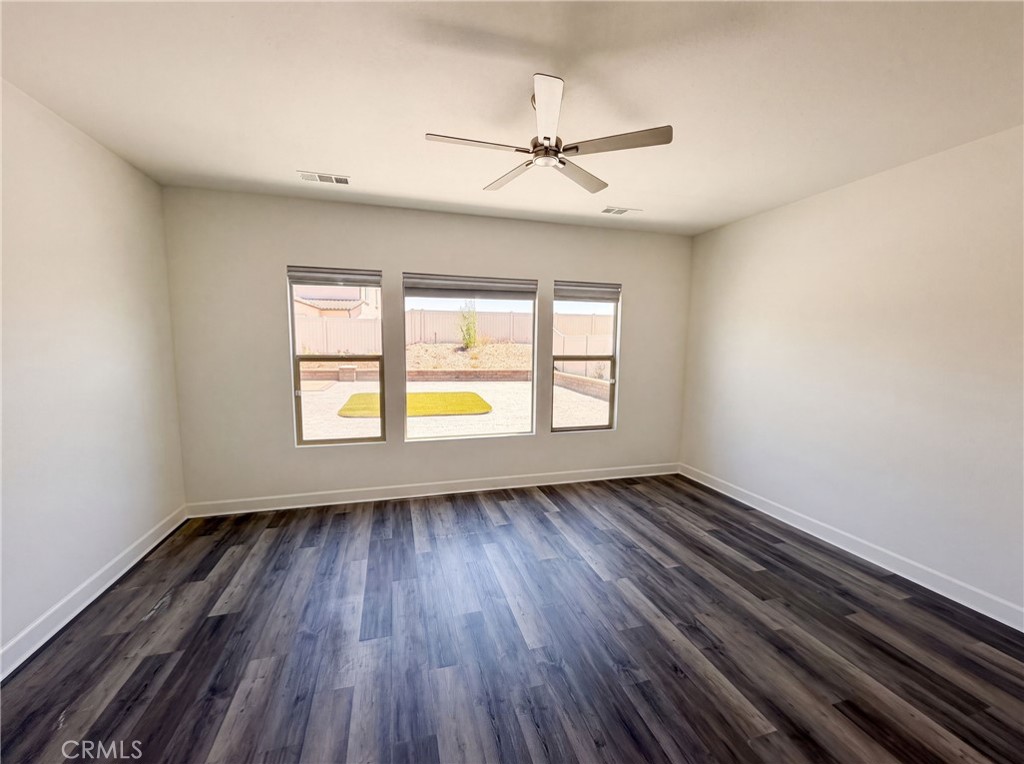 17698 Col Rnch Drive Riverside, CA 92503 - Photo 7 of 41