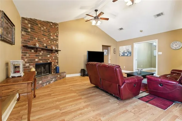 $229,500 | 2721 St Marie Drive, Meraux, LA 70075