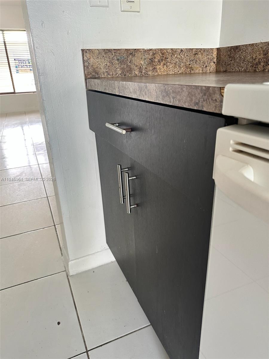 13993 Southwest 280th Terrace Homestead, FL 33033 - Photo 17 of 22 a close view of a sink