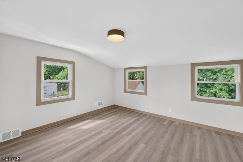 15 Elberta Road Maplewood, NJ 07040 - Photo 36 of 48