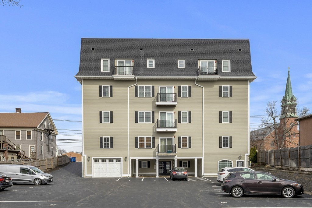 160 School Street, Unit 31 Waltham, MA 02451 - Photo 13 of 14