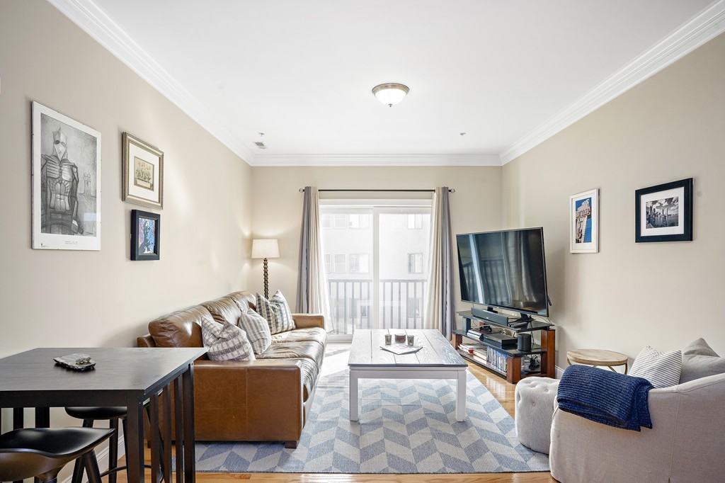 160 School Street, Unit 31 Waltham, MA 02451 - Photo 3 of 14