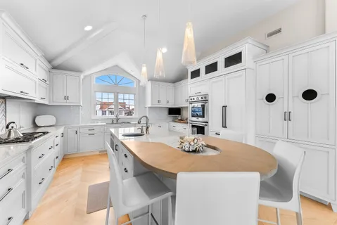 $6,900,000 | 440 98th Street, Stone Harbor, NJ 08247