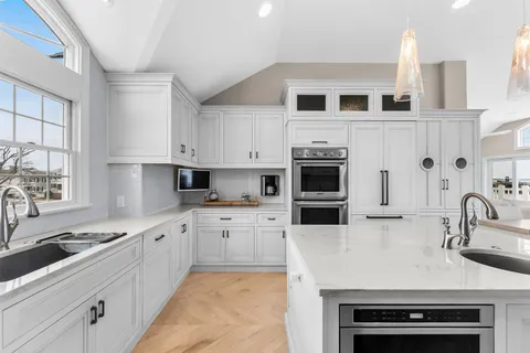 $6,900,000 | 440 98th Street, Stone Harbor, NJ 08247