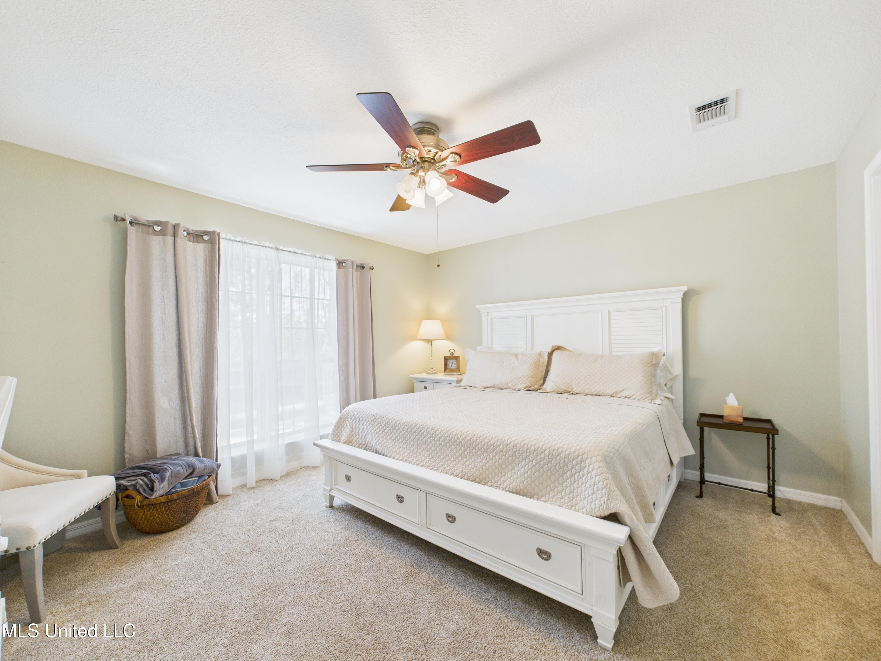 9605 Oak Crest Lane Ocean Springs, MS 39564 - Photo 15 of 39 CAM04449G0-PR0032-STILL018