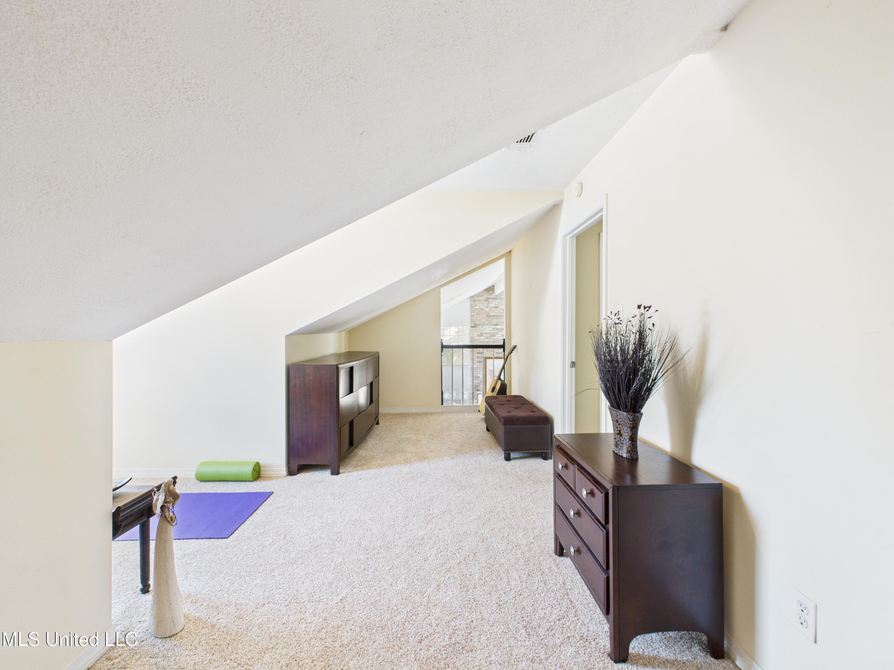 9605 Oak Crest Lane Ocean Springs, MS 39564 - Photo 28 of 39 CAM04449G0-PR0032-STILL034