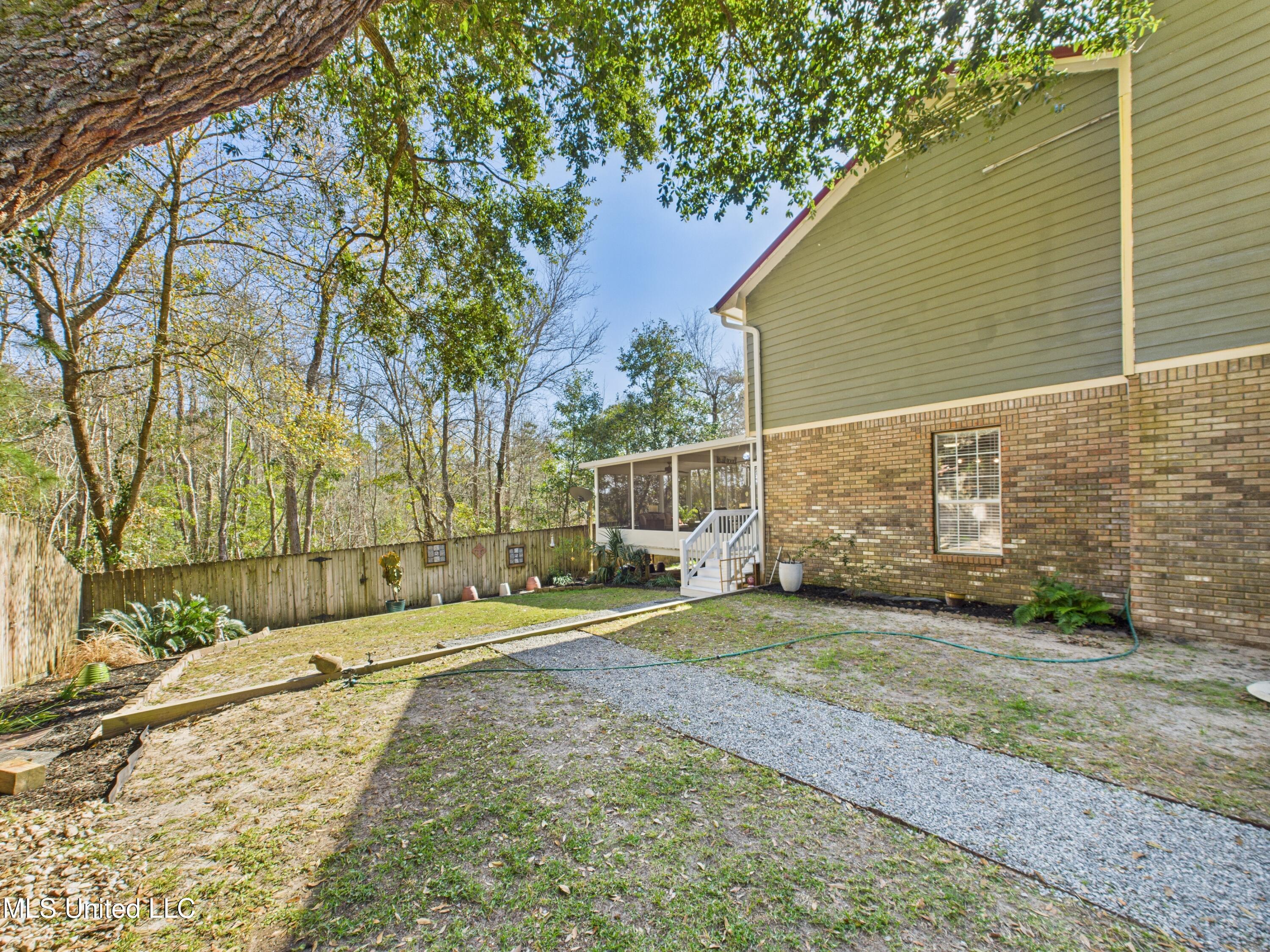 9605 Oak Crest Lane Ocean Springs, MS 39564 - Photo 37 of 39 CAM04449G0-PR0032-STILL046