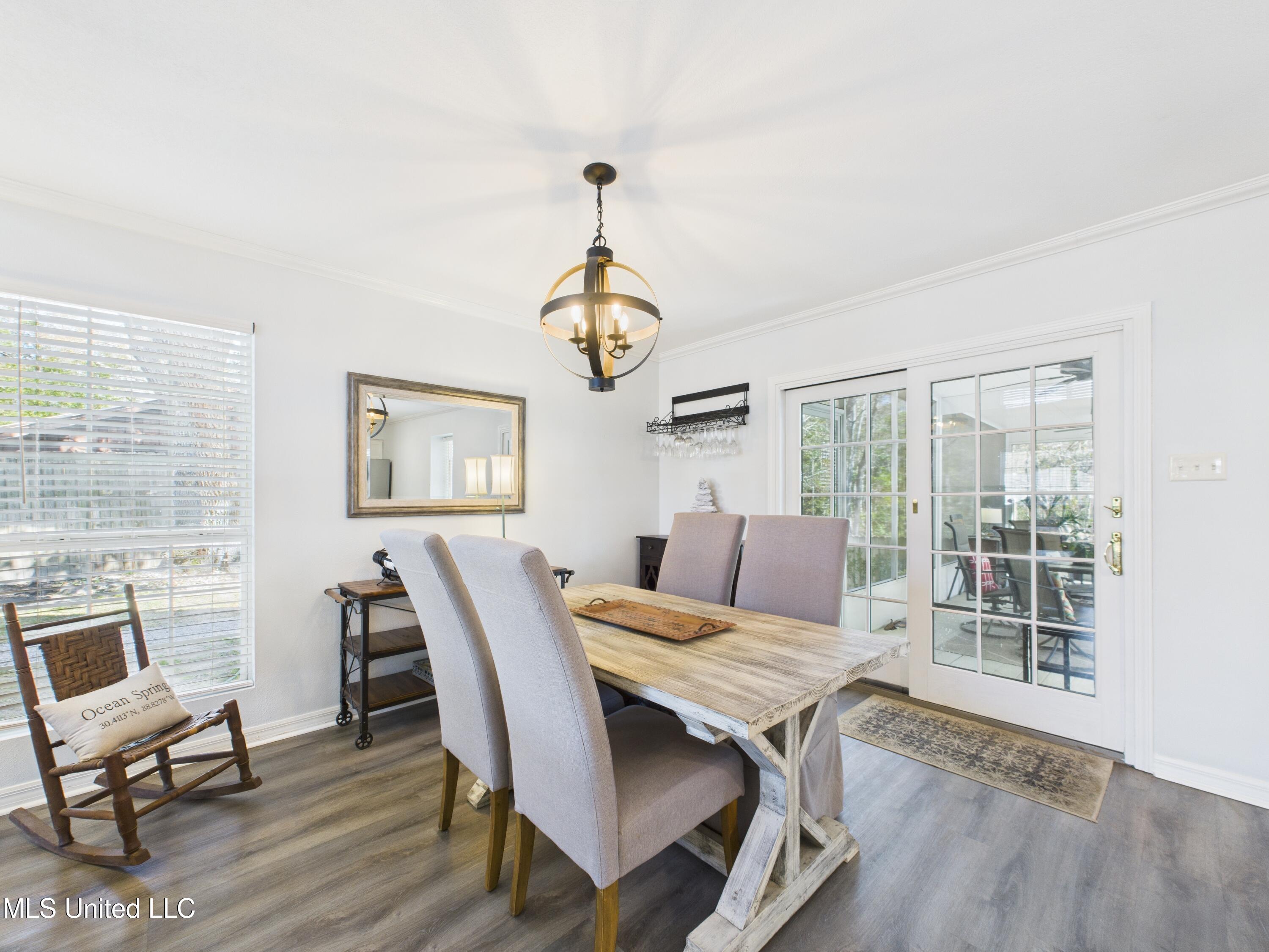 9605 Oak Crest Lane Ocean Springs, MS 39564 - Photo 10 of 39 CAM04449G0-PR0032-STILL012