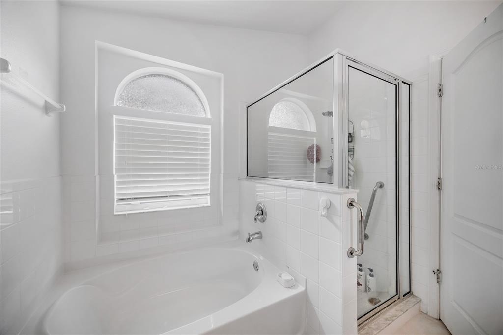 6923 Waterbrook Court Gibsonton, FL 33534 - Photo 11 of 48