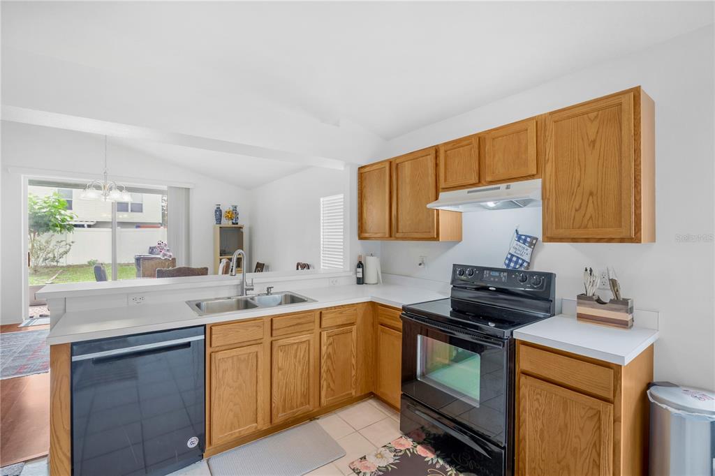 6923 Waterbrook Court Gibsonton, FL 33534 - Photo 16 of 48