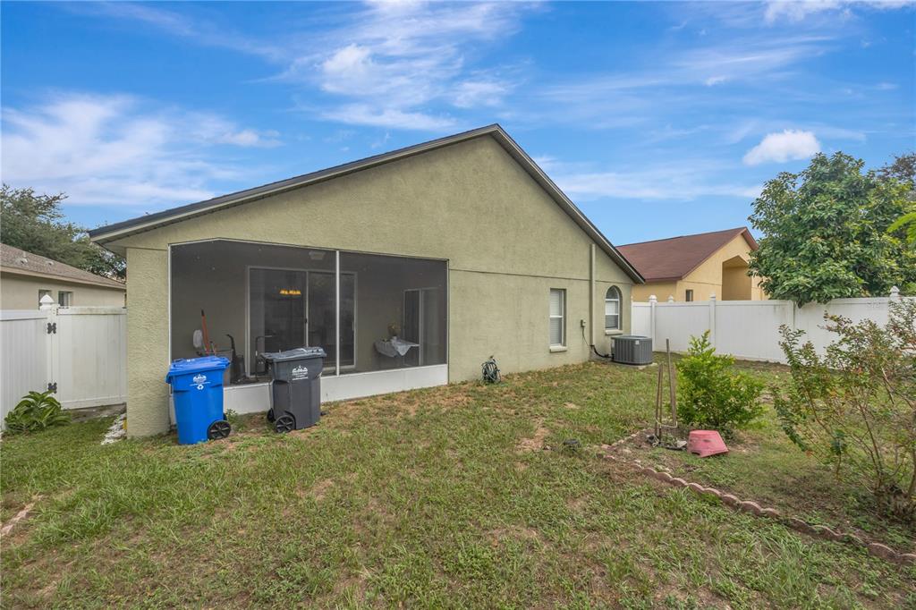 6923 Waterbrook Court Gibsonton, FL 33534 - Photo 7 of 48