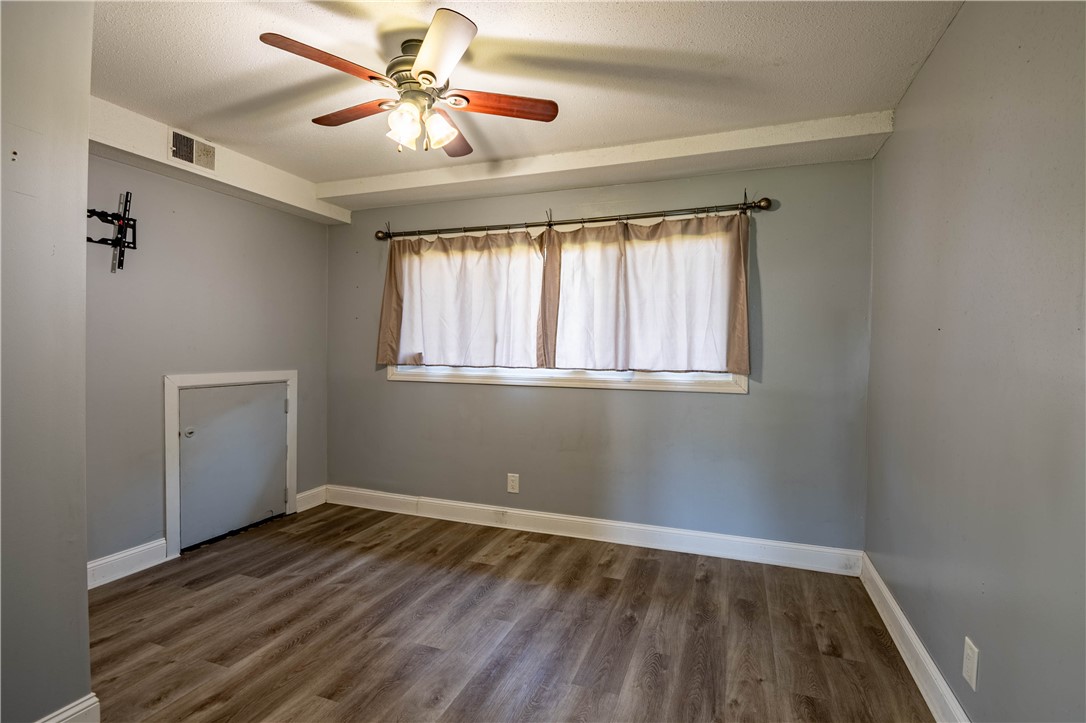 245 Dover Drive Decatur, IL 62521 - Photo 17 of 23