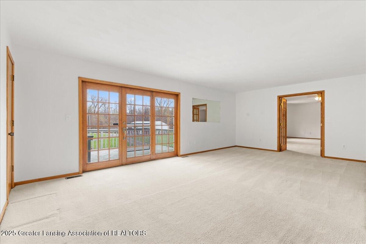 5236 Drumheller Road Bath, MI 48808 - Photo 10 of 42 28-Media Jett - 25