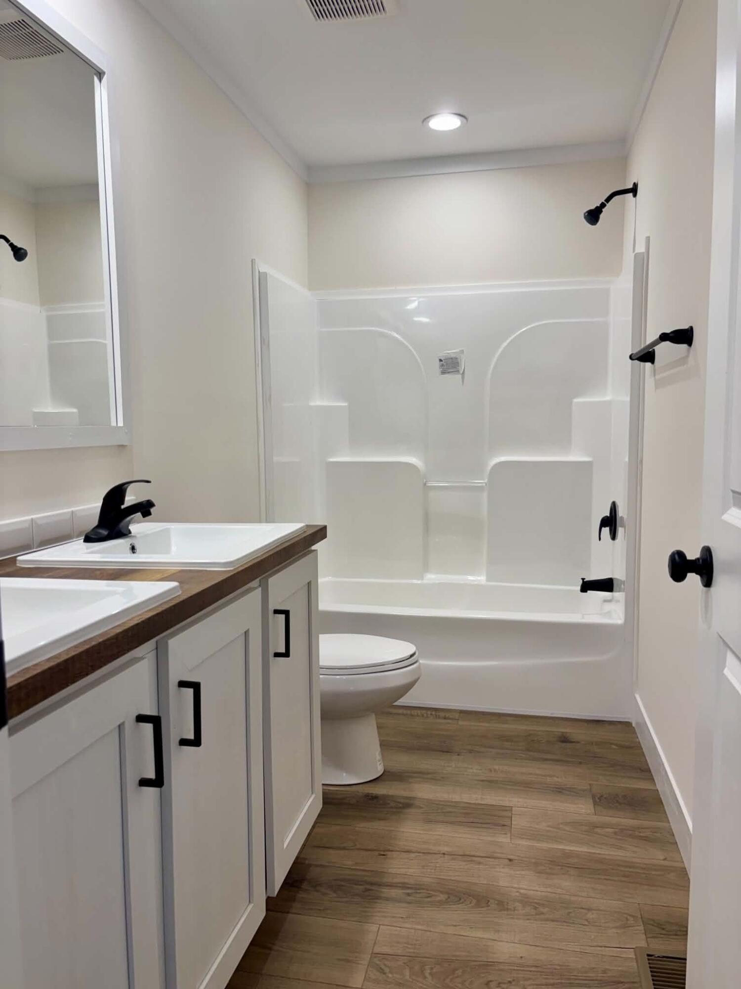 3702 Buck Mountain Road Roanoke, VA 24018 - Photo 15 of 22 hall bath