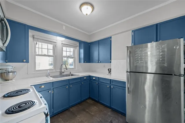 $475,000 | 51 Smythe Street, Middletown, RI 02842