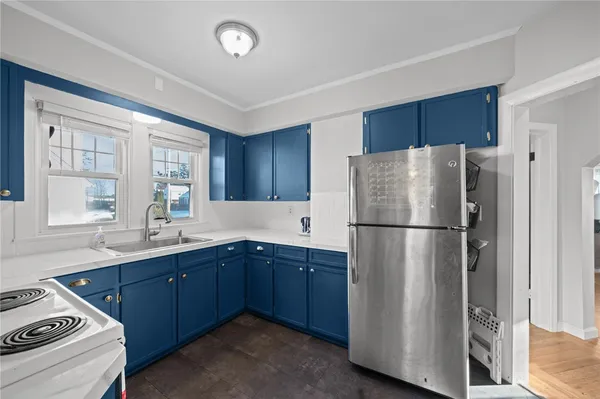 $475,000 | 51 Smythe Street, Middletown, RI 02842