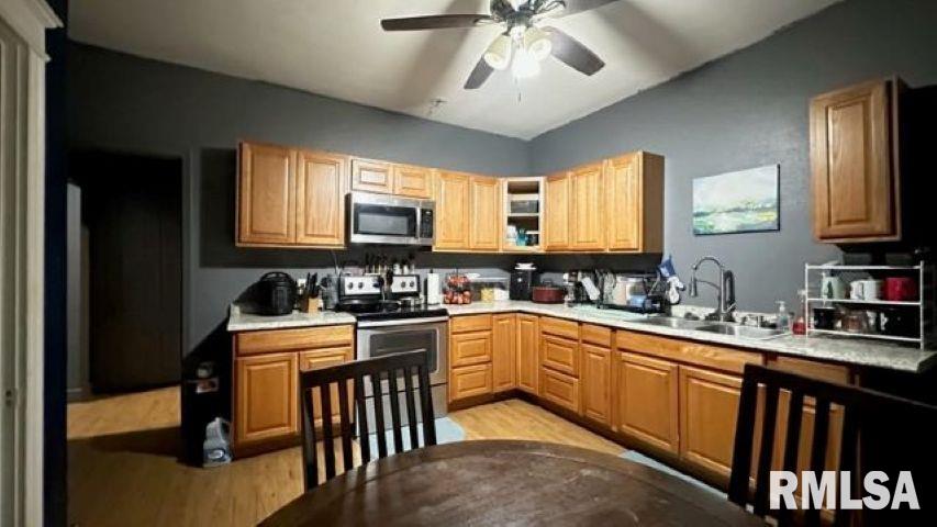 715 Spring Street Quincy, IL 62301 - Photo 2 of 10