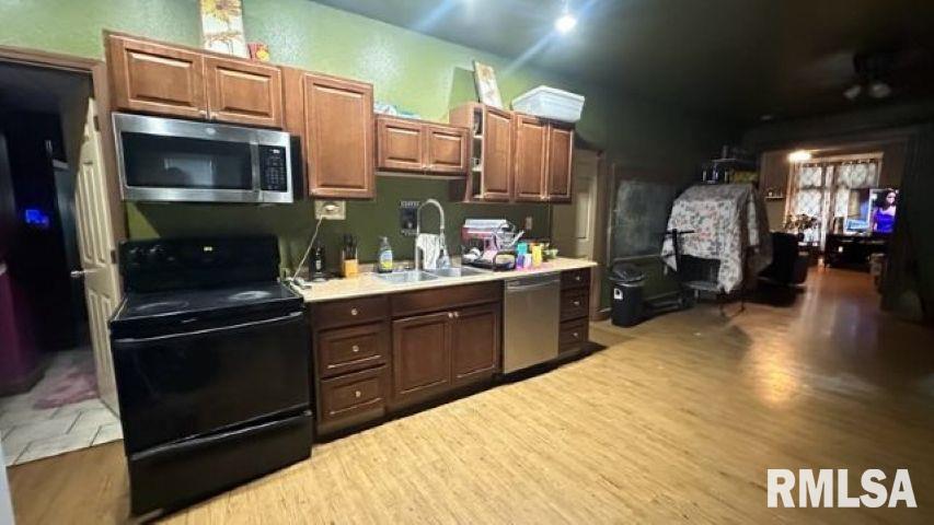 715 Spring Street Quincy, IL 62301 - Photo 3 of 10