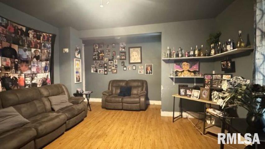 715 Spring Street Quincy, IL 62301 - Photo 4 of 10