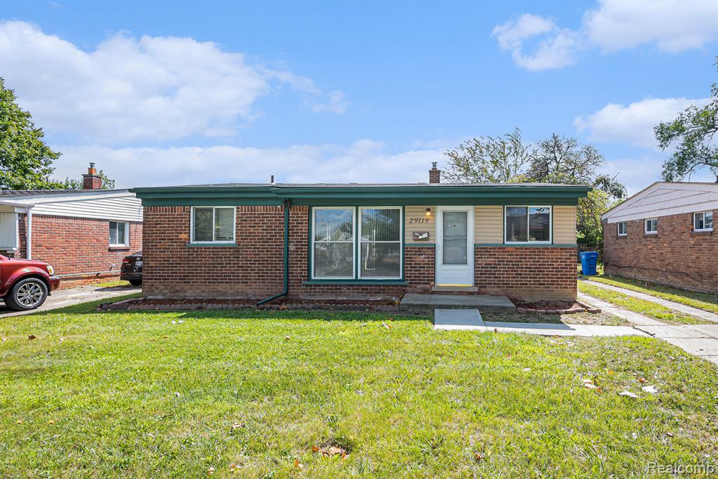 29119 York Street Inkster, MI 48141 - Photo 1 of 18