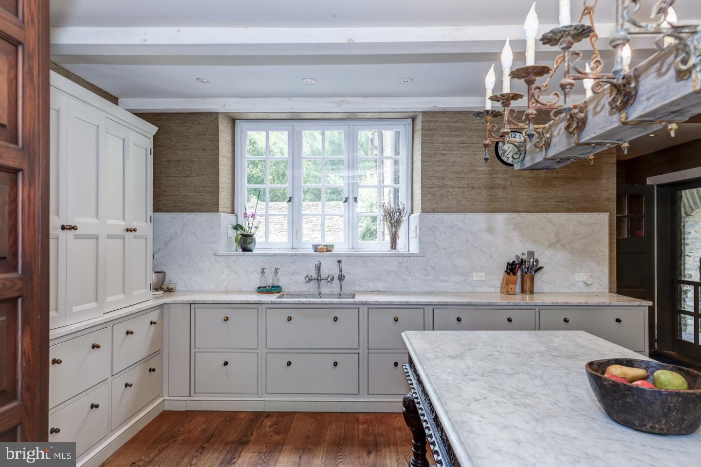 8909 Crefeld Street Philadelphia, PA 19118 - Photo 15 of 35