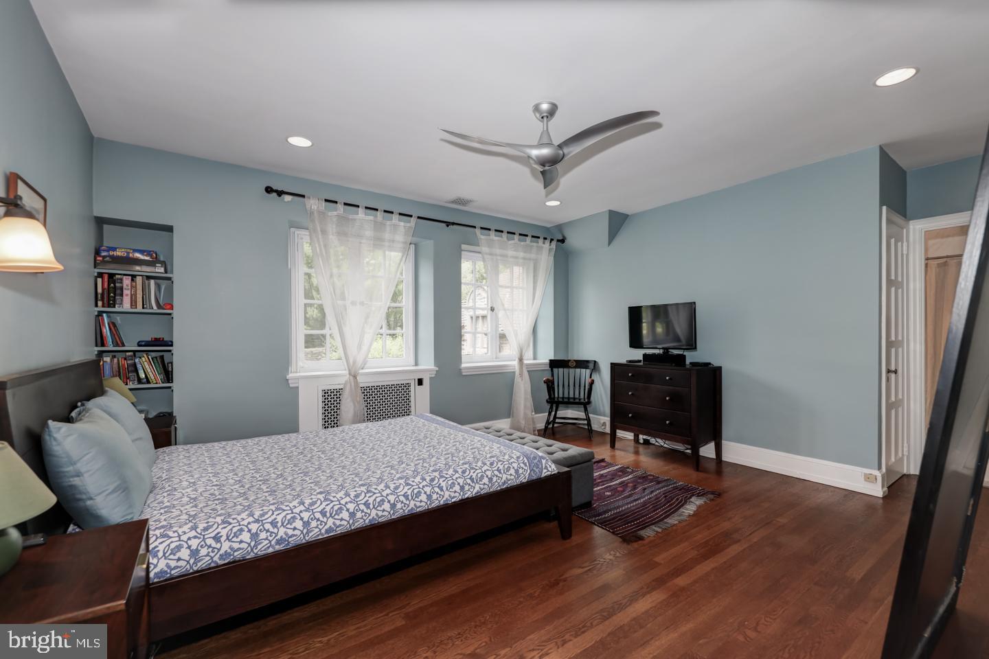 8909 Crefeld Street Philadelphia, PA 19118 - Photo 21 of 35