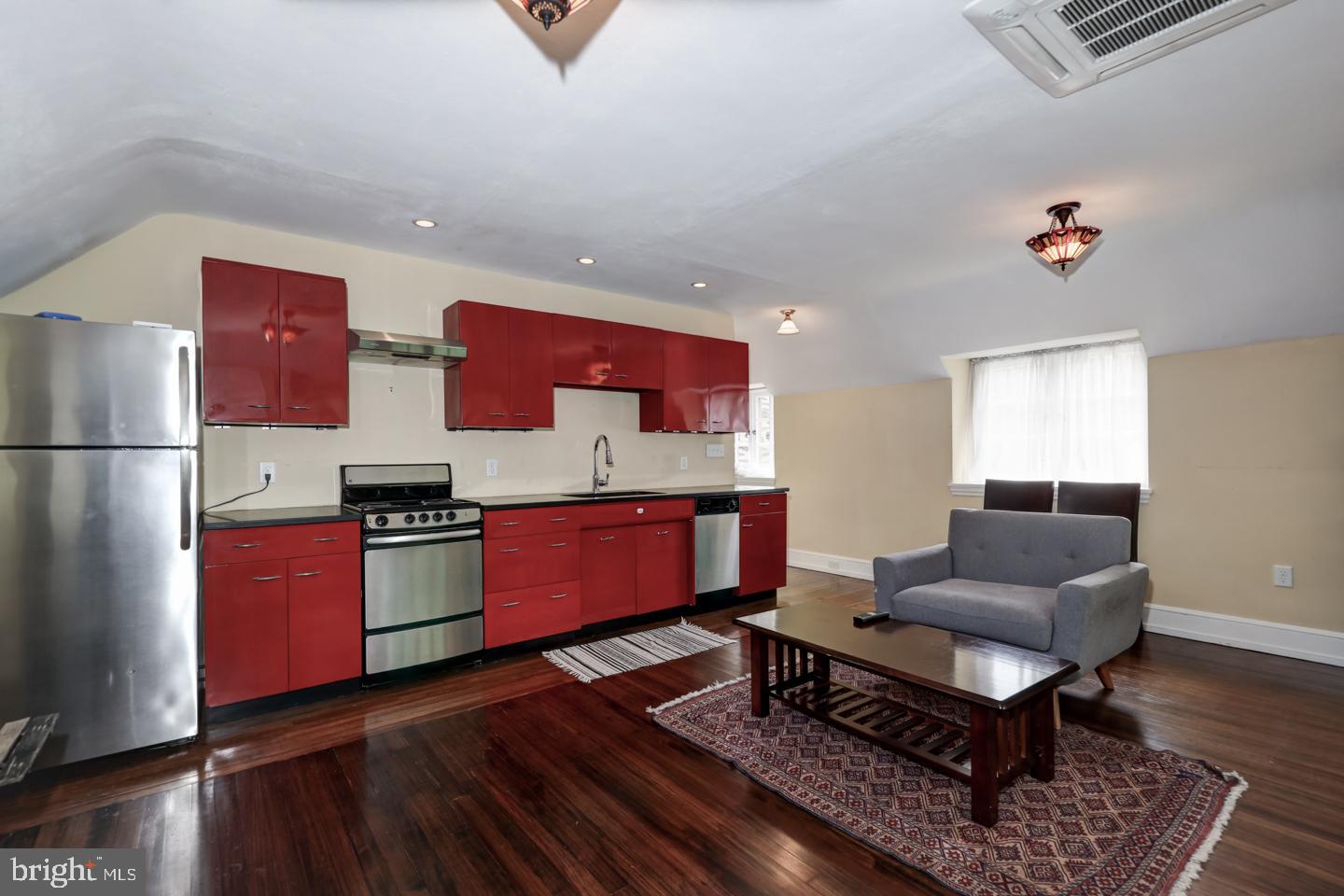 8909 Crefeld Street Philadelphia, PA 19118 - Photo 25 of 35